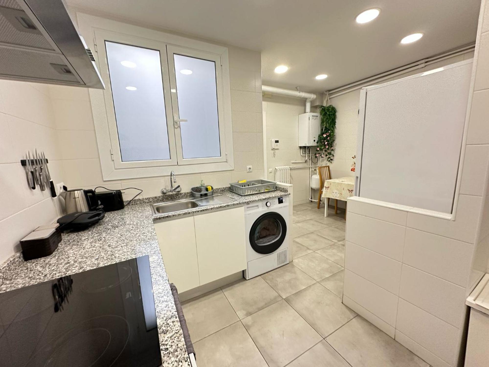 Alojamiento Nuevo Balmes Barcelona Exterior foto
